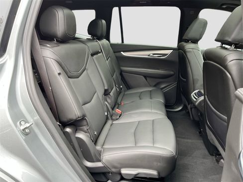 Certified 2024 Cadillac XT6 Luxury w/ LPO, Floor Liner Package image 28