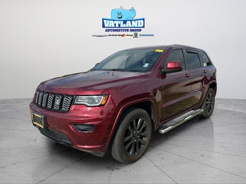 Used 2020 Jeep Grand Cherokee Altitude AWD/4WD image 20