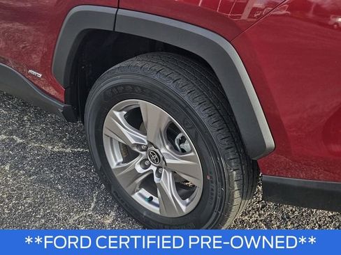 Used 2022 Toyota RAV4 XLE image 12