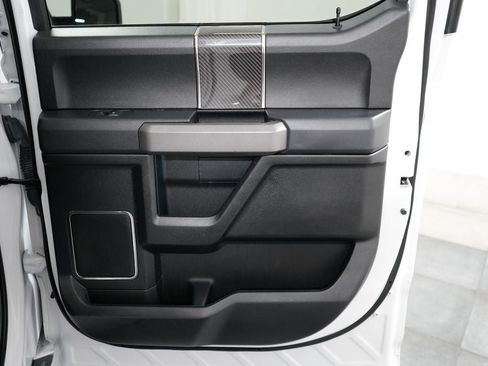 Used 2019 Ford F150 Raptor w/ Equipment Group 802A Luxury AWD/4WD image 32