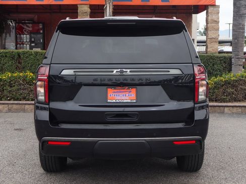 Used 2022 Chevrolet Suburban Z71 w/ Luxury Package image 7