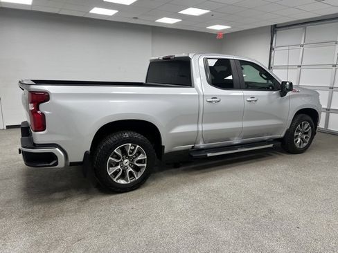 Used 2019 Chevrolet Silverado 1500 RST image 11