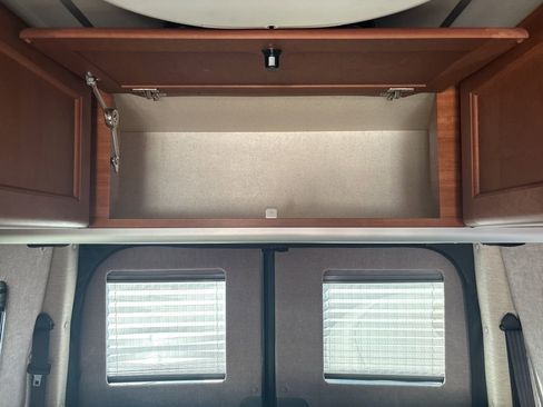 Used 2016 Mercedes-Benz Sprinter 3500 image 28