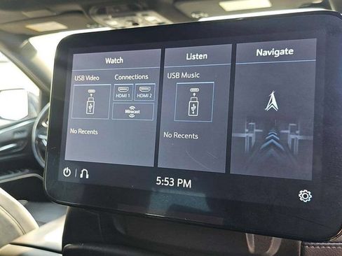 Used 2021 Cadillac Escalade Premium Luxury w/ Performance Package AWD/4WD image 9