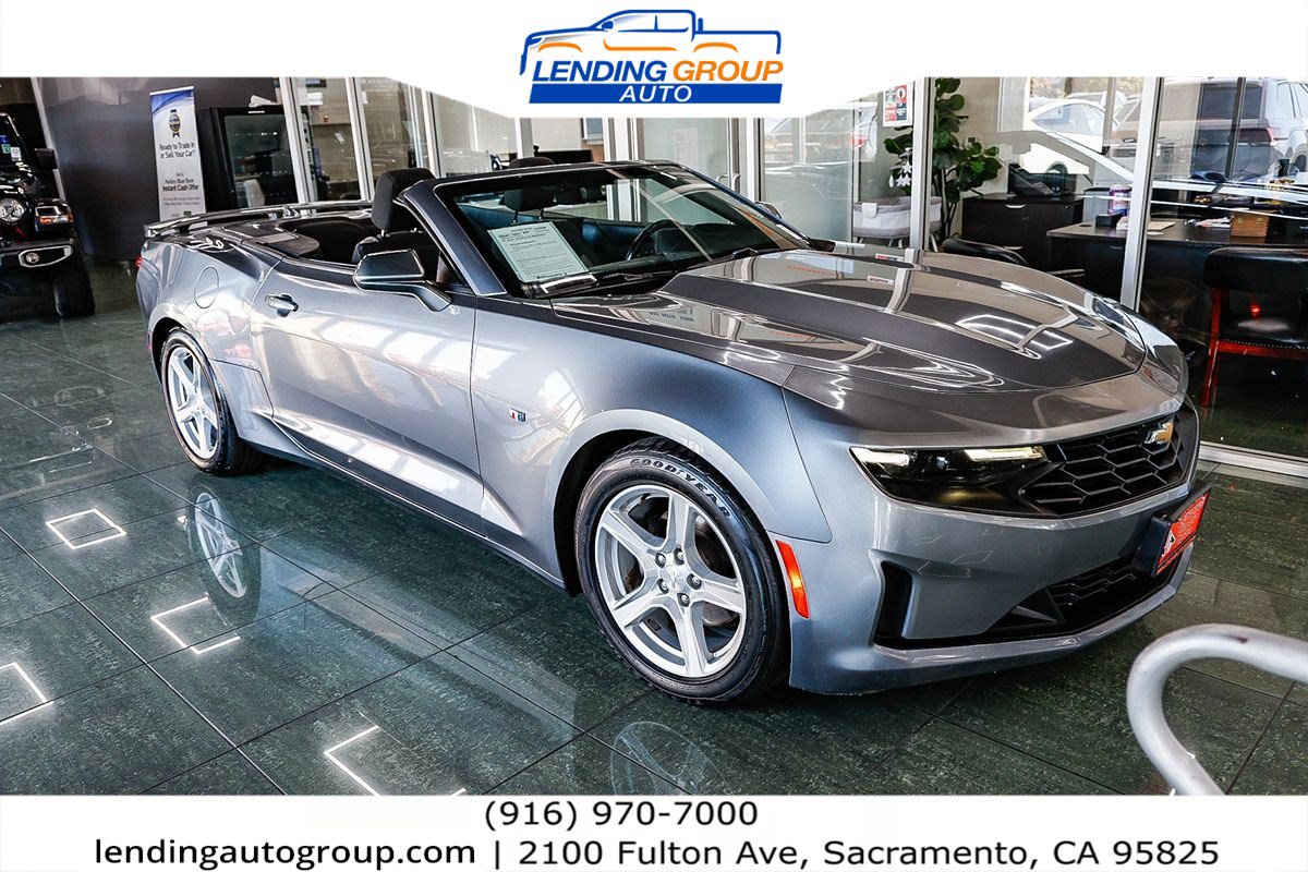 Used 2019 Chevrolet Camaro LT RWD image 1