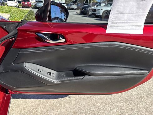 Used 2022 MAZDA MX-5 Miata RF Grand Touring image 43