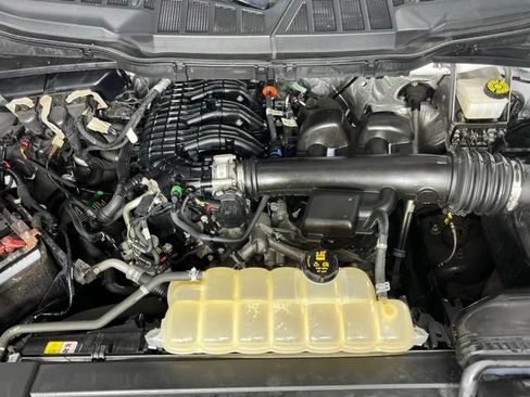 Used 2021 Ford F150 XLT AWD/4WD image 9