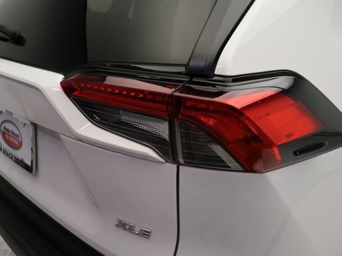 Certified 2024 Toyota RAV4 XLE FWD image 9