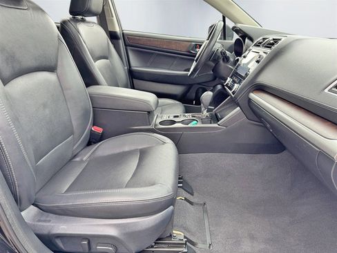 Used 2019 Subaru Outback 2.5i Limited image 24