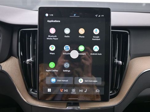 New 2026 Volvo XC60 B5 Core w/ Climate Package image 20