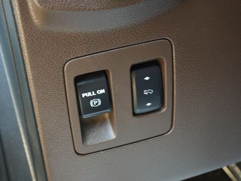 Used 2019 Ford F150 King Ranch w/ FX4 Off-Road Package AWD/4WD image 14