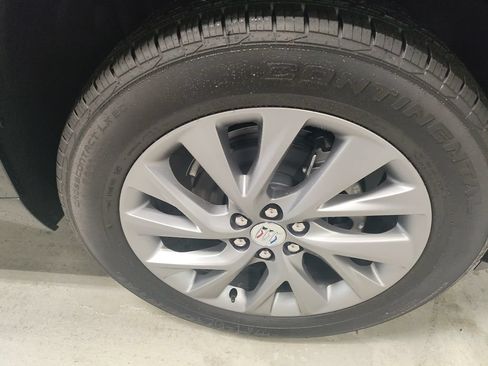 New 2026 Buick Enclave Preferred w/ Power Package FWD image 4