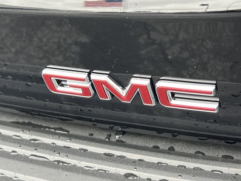 New 2026 GMC Yukon Denali w/ Sun & Power Step Package image 8