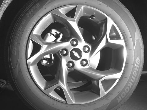 Used 2025 Chevrolet Trax LT image 12