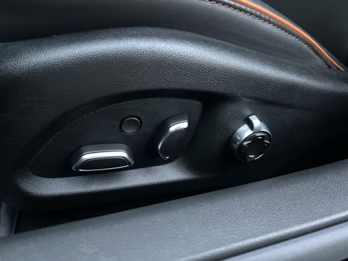 Certified 2025 Cadillac CT4 Sport w/ Climate Package image 19