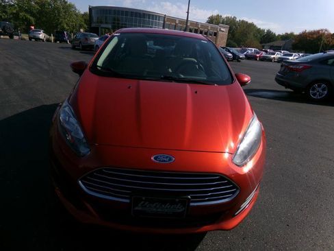 Used 2019 Ford Fiesta SE w/ Cold Weather Package FWD image 9