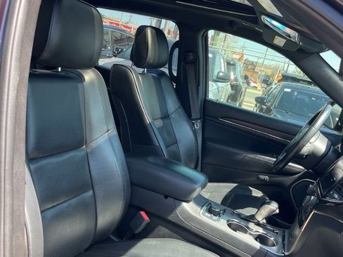 Used 2021 Jeep Grand Cherokee High Altitude AWD/4WD image 19