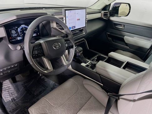 Used 2024 Toyota Tundra Limited w/ Power Package image 10
