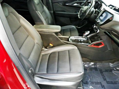 Used 2021 Chevrolet TrailBlazer RS w/ Sun and Liftgate Package image 15