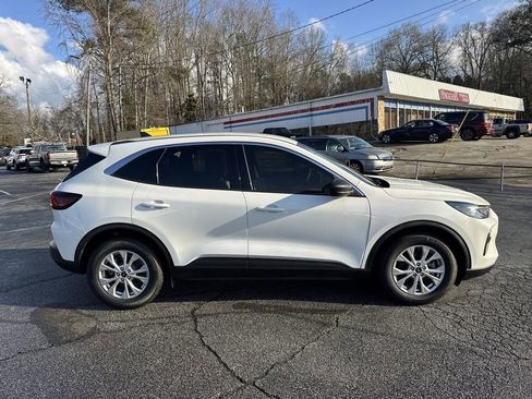 Used 2023 Ford Escape Active w/ Tech Pack #1 image 8
