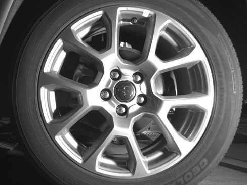 Used 2025 Jeep Compass Limited image 11