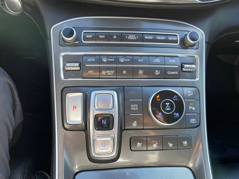 Used 2023 Hyundai Santa Fe Limited w/ Cargo Package image 17