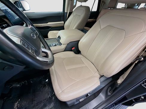 Used 2024 Ford Expedition Max Limited image 11