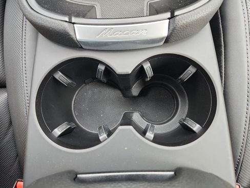 New 2025 Porsche Macan image 36