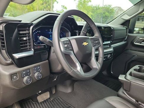 Used 2024 Chevrolet Silverado 2500 LTZ AWD/4WD image 23