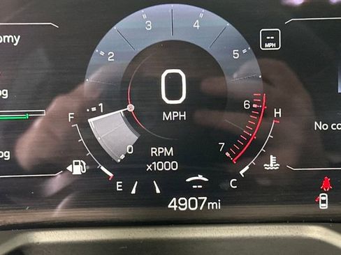 New 2025 GMC Acadia Elevation w/ Elevation Premium Package image 18