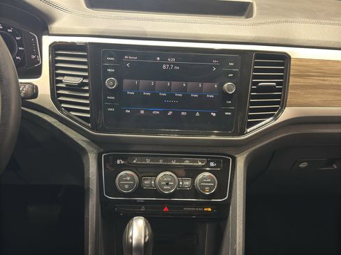 Used 2023 Volkswagen Atlas SEL image 27