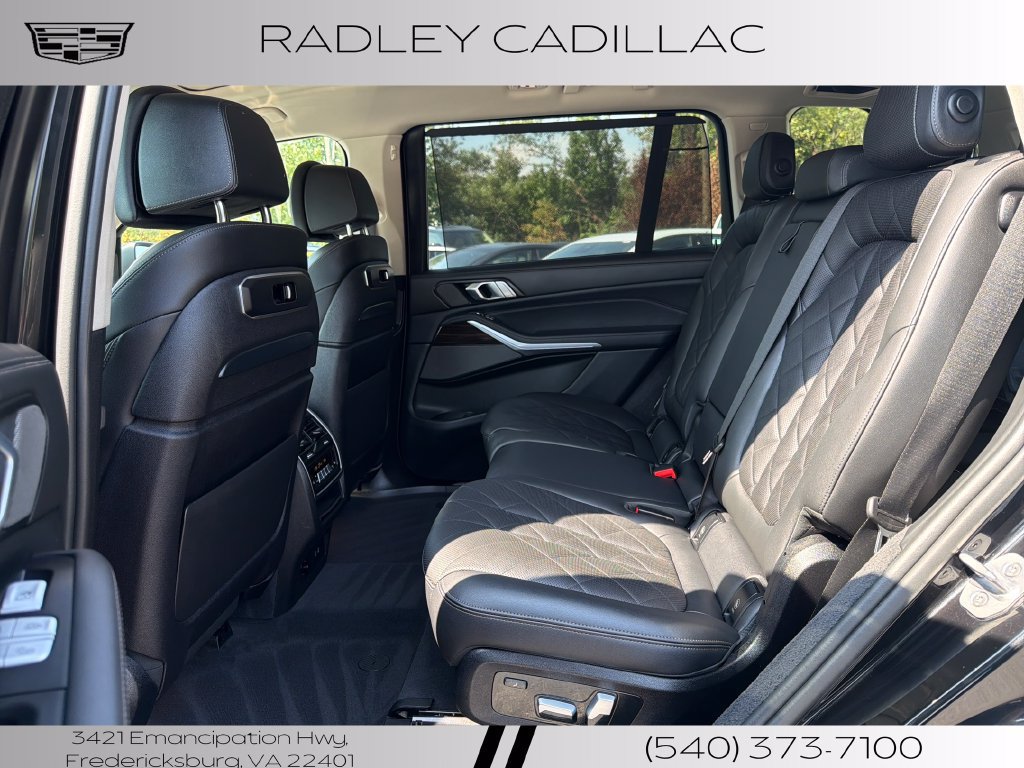 Used 2024 BMW X7 xDrive40i AWD/4WD image 12