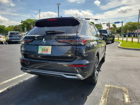 Used 2026 Mitsubishi Outlander SE FWD image 6