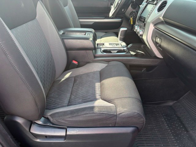 Used 2017 Toyota Tundra SR5 AWD/4WD image 18