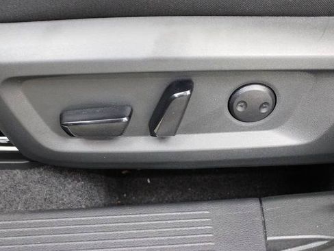 Certified 2026 Nissan Rogue SV FWD image 18