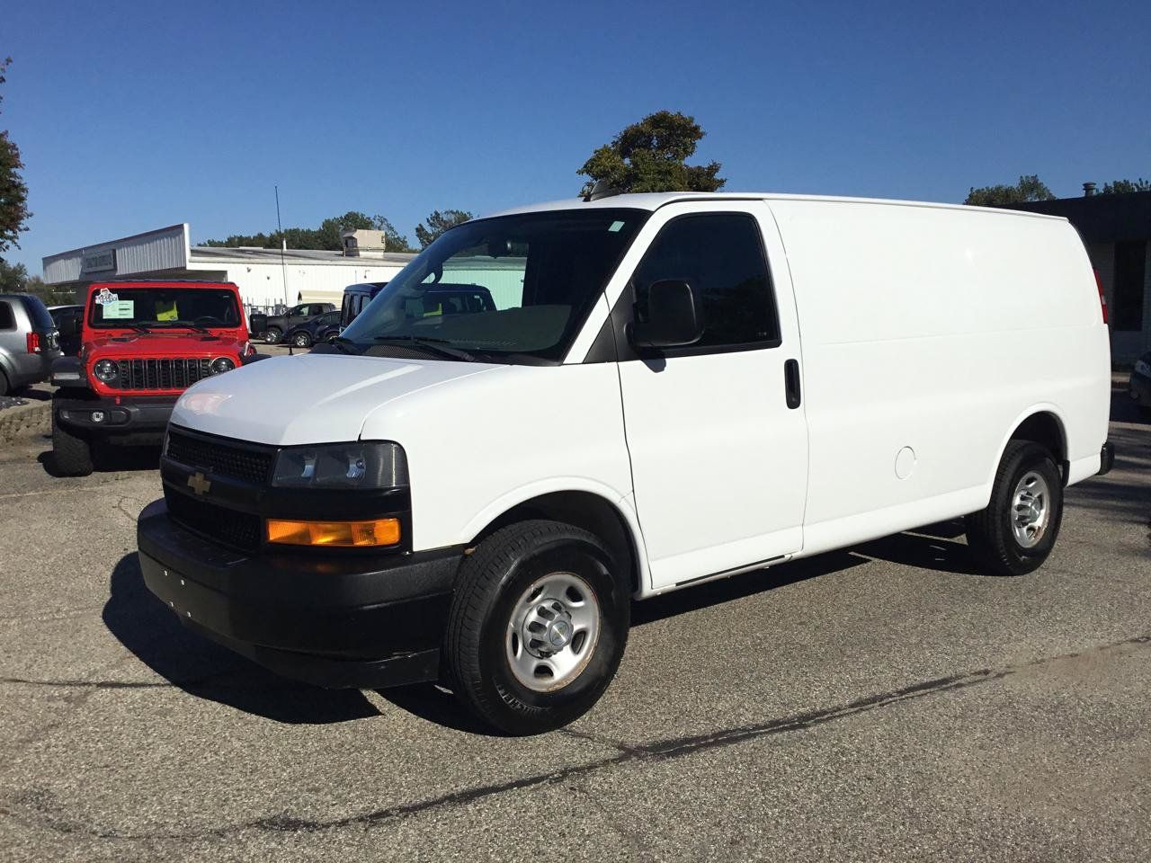 Used 2020 Chevrolet Express 2500 RWD image 12