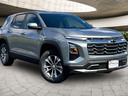 New 2026 Chevrolet Equinox LT AWD/4WD image 2