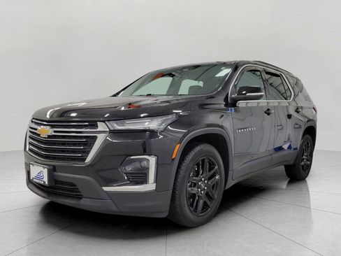 Used 2023 Chevrolet Traverse LT image 12