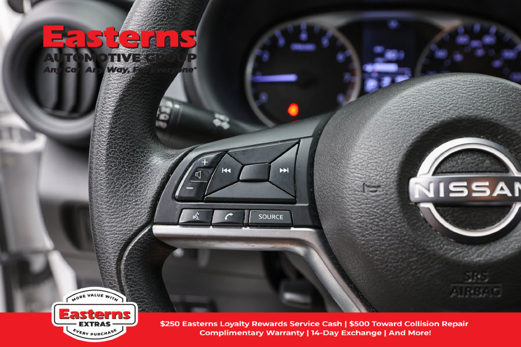 Used 2022 Nissan Kicks S FWD image 15