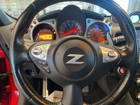 Used 2016 Nissan 370Z Touring Sport RWD image 12