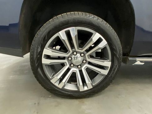 Used 2019 GMC Yukon Denali w/ Denali Ultimate Package image 17