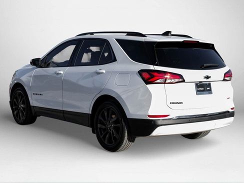 Used 2023 Chevrolet Equinox RS w/ RS Leather Package image 8