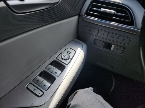 Used 2022 Hyundai Palisade SE AWD/4WD image 18