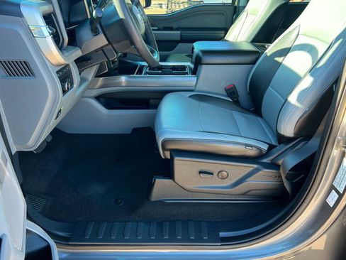 Used 2023 Ford F350 XLT w/ XLT Premium Package image 16