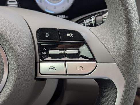 Certified 2024 Hyundai Elantra SEL FWD image 20
