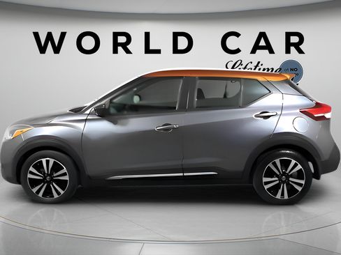 Used 2020 Nissan Kicks SR FWD image 10
