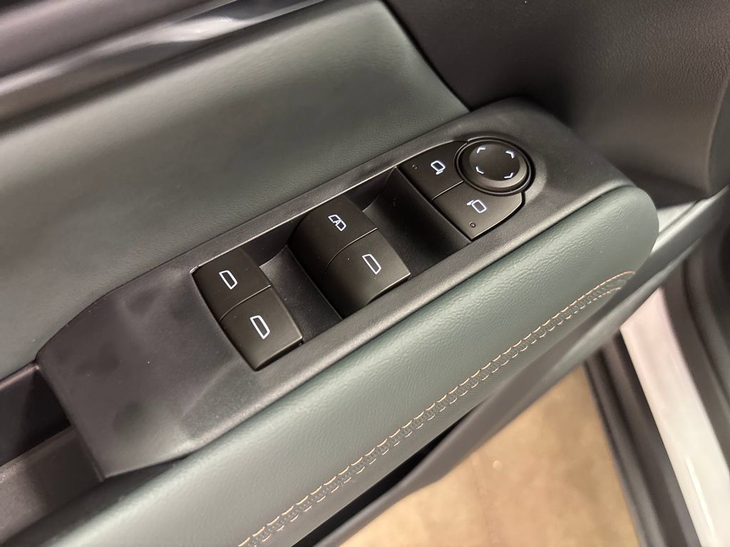 New 2026 GMC Terrain AT4 w/ Convenience Package III AWD/4WD image 21