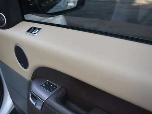 Used 2019 Land Rover Range Rover Sport HSE AWD/4WD image 22