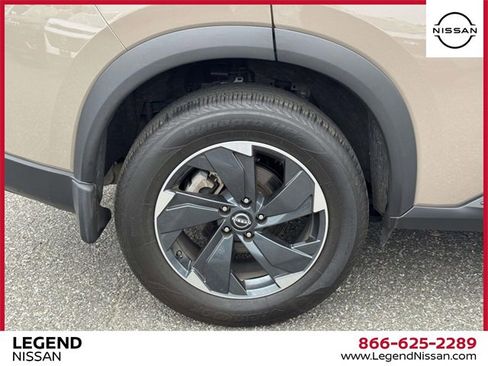 Certified 2024 Nissan Rogue SV image 10