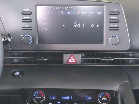 New 2026 Hyundai Elantra SEL Sport FWD image 19